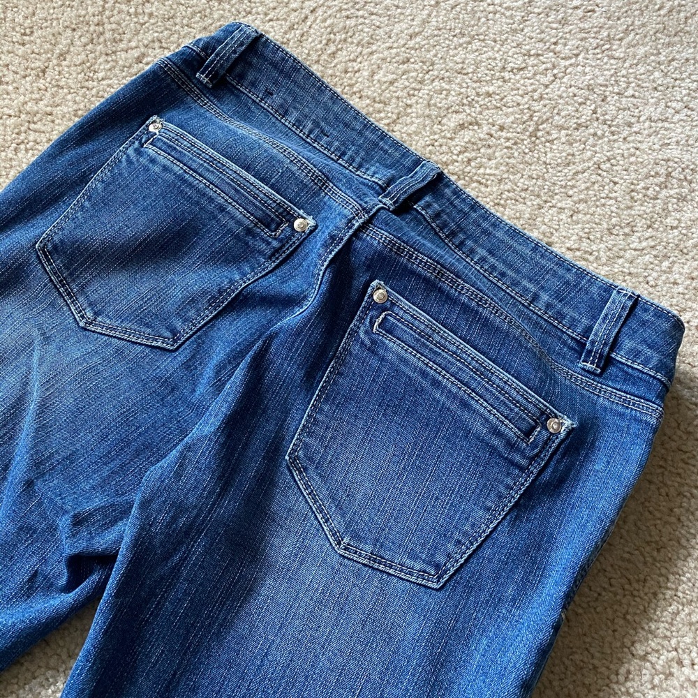 NWOT White House Black Market Skinny Flare Jeans - Picture 5 of 6